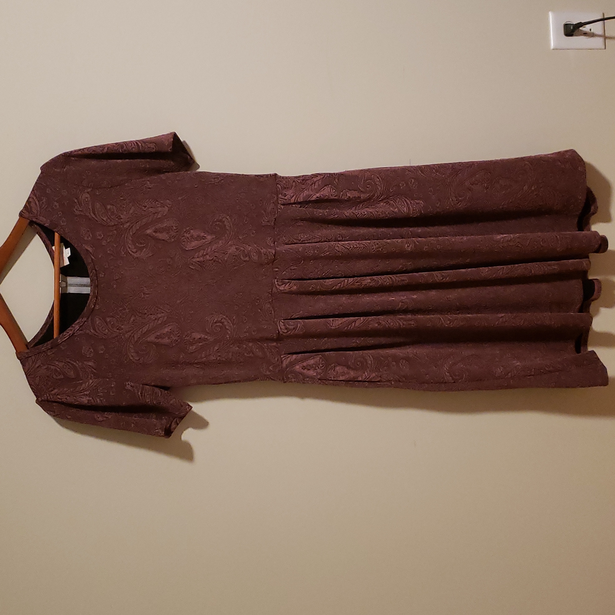 Mauve Filigree Jacquard Lularoe Amelia Cocktail Dress W/ Pockets